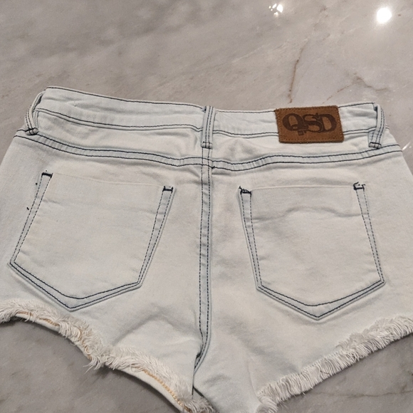 #8 QSD Shorts - Picture 3 of 8